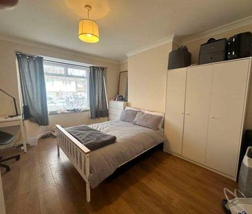 Peel Way, Uxbridge, UB8 - Photo 4
