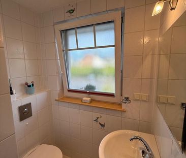 Große gepflegte 5 Zmmer Wohnung mit großem Garten und Kamin - Photo 2