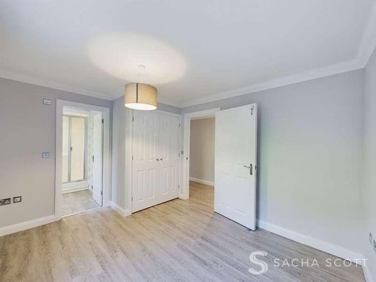 Wingfield Court, Banstead, SM7 - Photo 1