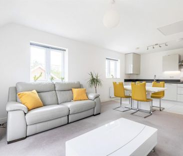 2 bedroom flat to rent - Photo 4