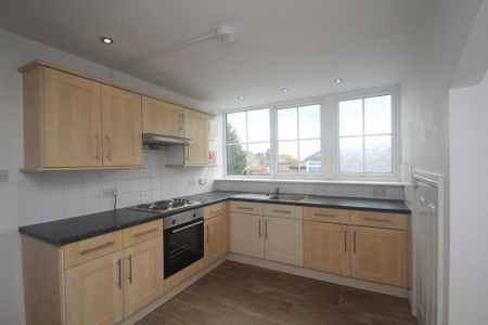 2 bedroom flat to rent - Photo 4