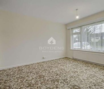 Rush Green Road, Clacton On Sea, CO16 - Photo 2