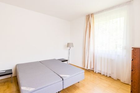 Fészek utca - Fotó 2