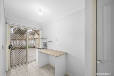 Spacious three bedroom home in quiet and convenient location - Photo 5