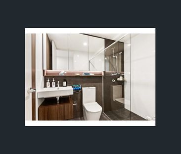 Simply Stunning and Key Worker Units in Parramatta CBD - Photo 3