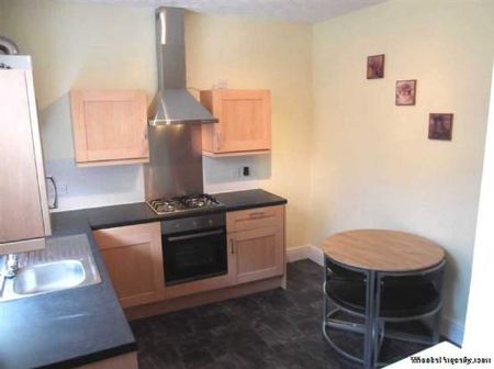 3 bedroom property to rent in Oldham - Photo 3