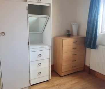 Room in a Shared House, Colville Road, E11 - Photo 3