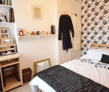 2 Bed Terraced House, Newport Road, RG1 - Photo 3