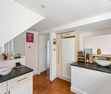 2 bedroom maisonette to rent - Photo 6