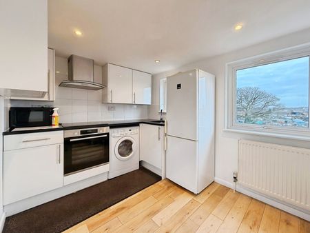 Jubilee Road, Perivale, Greenford, UB6 7HZ - Photo 2