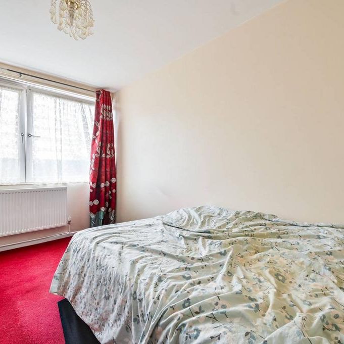 3 bedroom maisonette to rent - Photo 1