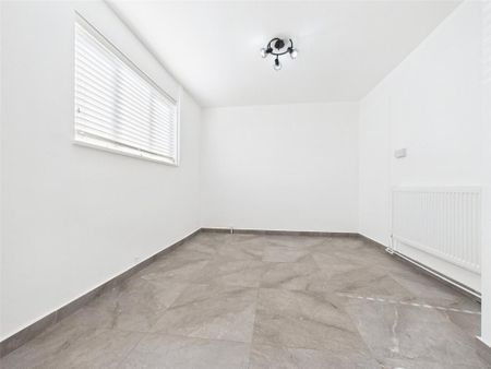 5 bedroom terraced house to rent - Photo 2