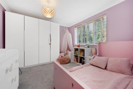 4 bedroom detached house to rent - Photo 2