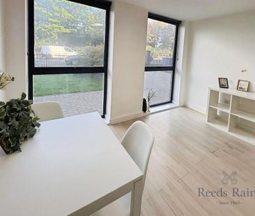 Studio to rent - Photo 3