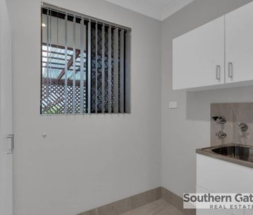 Central Family Home - Photo 4