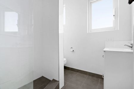 DELIGHTFUL OLDER STYLE - Photo 4