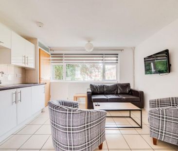 5 bedroom house to rent - Photo 1