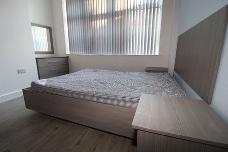 Winckley Square, Flat 05, PRESTON, Lancashire PR1 3AH - Photo 4