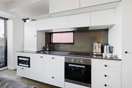 401/99 Palmerston Crescent, South Melbourne VIC 3205 - Apartment For Rent | Domain - Photo 2