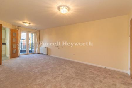 2 bedroom flat to rent - Photo 3