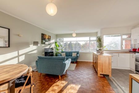 2 bedroom apartment to rent - Photo 2