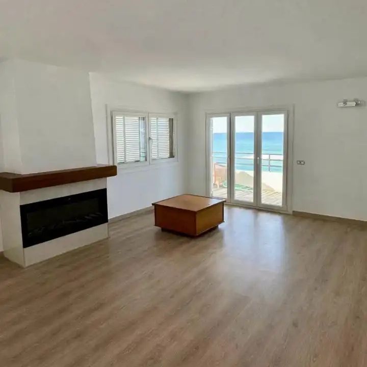 Apartamento de alquiler en El Coll d'en Rabassa - Photo 1