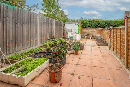 Duncan Close, Welwyn Garden City, Hertfordshire, AL7 3XP - Photo 4