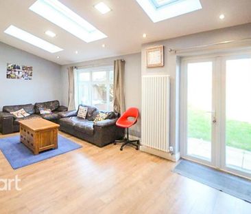 4 bedroom detached house to rent - Photo 1