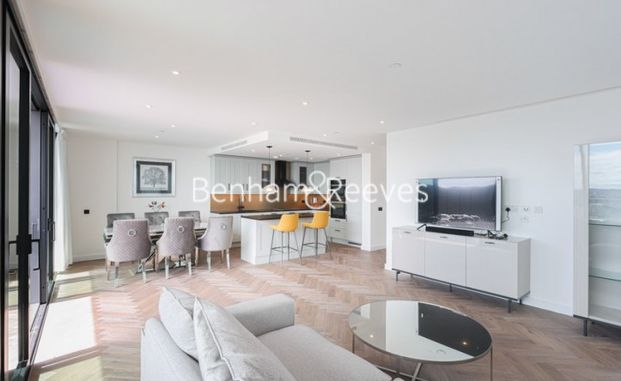 3 Bedroom flat to rent in Merino Gardens, London Dock, Wapping, E1W - Photo 1