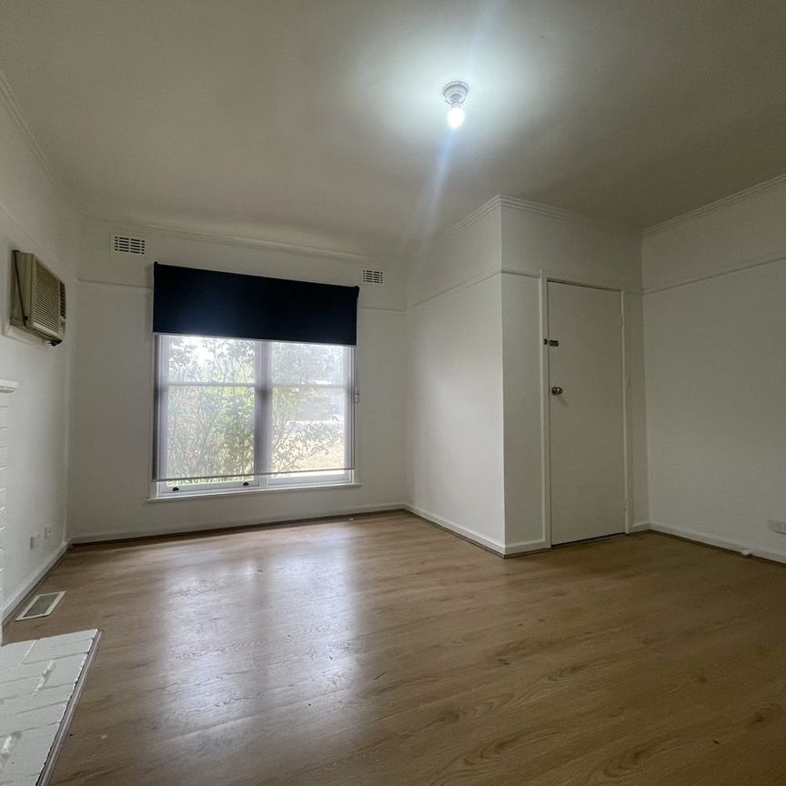 3 Bedroom House on Generous Block - Photo 1