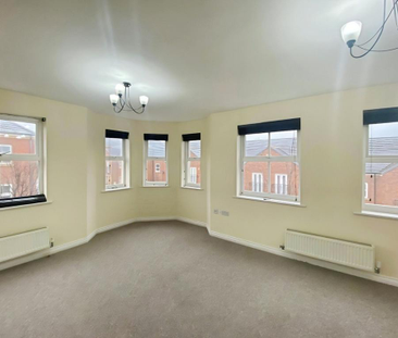 2 bedroom flat to rent - Photo 2