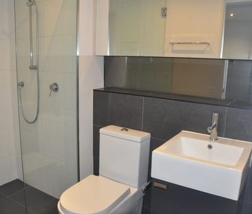 Woolworths Is Right Beneath Your Comfort Home - Highett Train Stati... - Photo 5