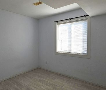4bed + den 2bath Main Floor; Downtown – Now - Photo 1