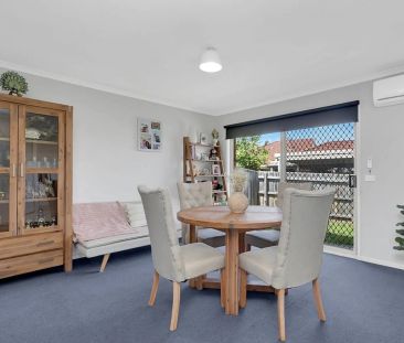 Bright & Spacious Single-Level Home in Prime Mill Park Location - Photo 2