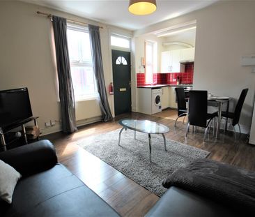 Kelsall Place, Hyde Park, LS6 1RA, Leeds - Photo 1