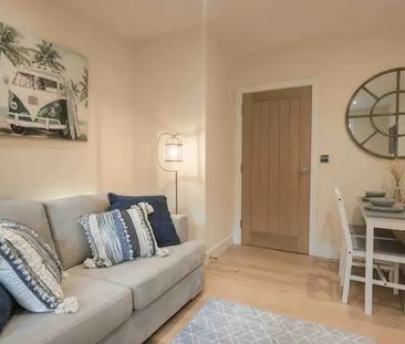 2 Bed Flat, Oceana Boulevard, SO14 - Photo 1
