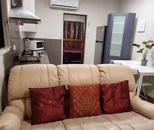 Cosy Small 1-bdrm Excellent Location Best Schools - Photo 6