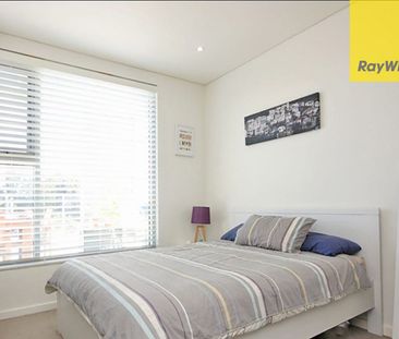 Sun-Drenched East Facing Penthouse - Photo 4