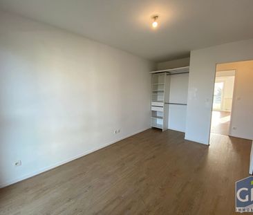 Location Appartement 3 pièces 67m² - Photo 2