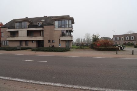 Appartement op de 1ste verdieping met 2 slaapkamers, lift, 2 terrassen en garage. - Photo 5