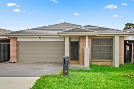 10 Ritchie Street, Riverstone NSW 2765 - House For Rent | Domain - Photo 5