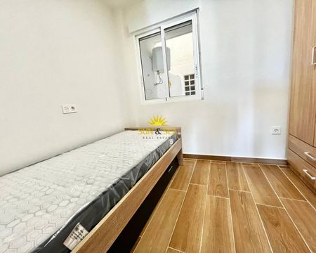 2 BEDROOM APARTMENT WITH SEA VIEWS - TORREVIEJA - Photo 2