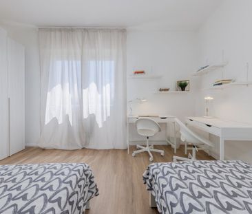 Via Cesare Cremonino, Padova, Veneto 35124 - Photo 3