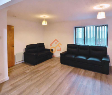 2 bedroom flat to rent - Photo 2