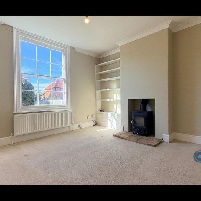4 bedroom semi-detached house to rent - Photo 1