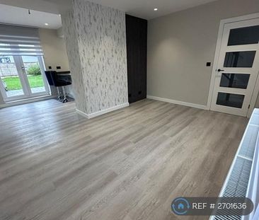 3 bedroom terraced house to rent - Photo 1