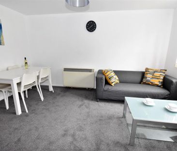 1 bedroom flat to rent - Photo 3