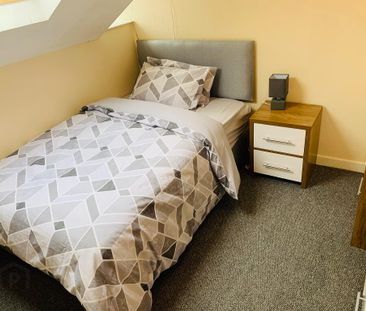 Camden Street, Room 7, All Bills Included, Belfast, BT9 6AU - Photo 5