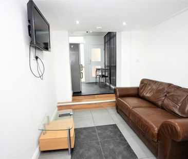 Flat , Connaught House, - Mount Street, Preston - Photo 3