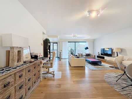 Appartement te huur in Ixelles - Foto 2